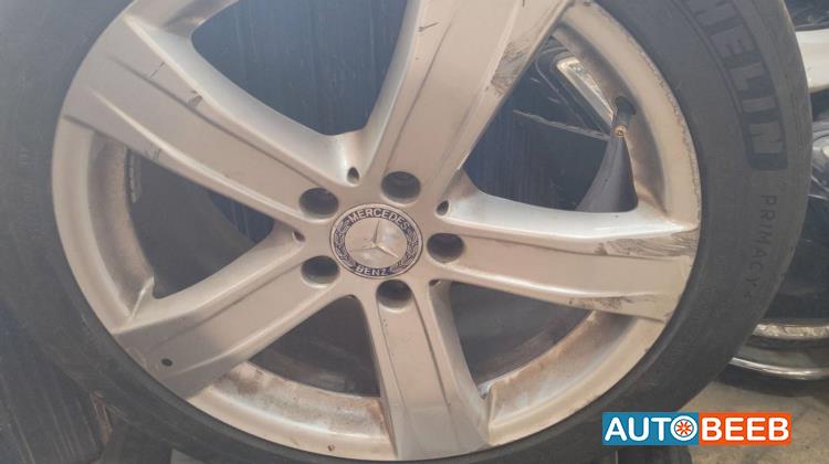 طقم جنطات مع كوشوك مرسيدس S350 قياس 18 