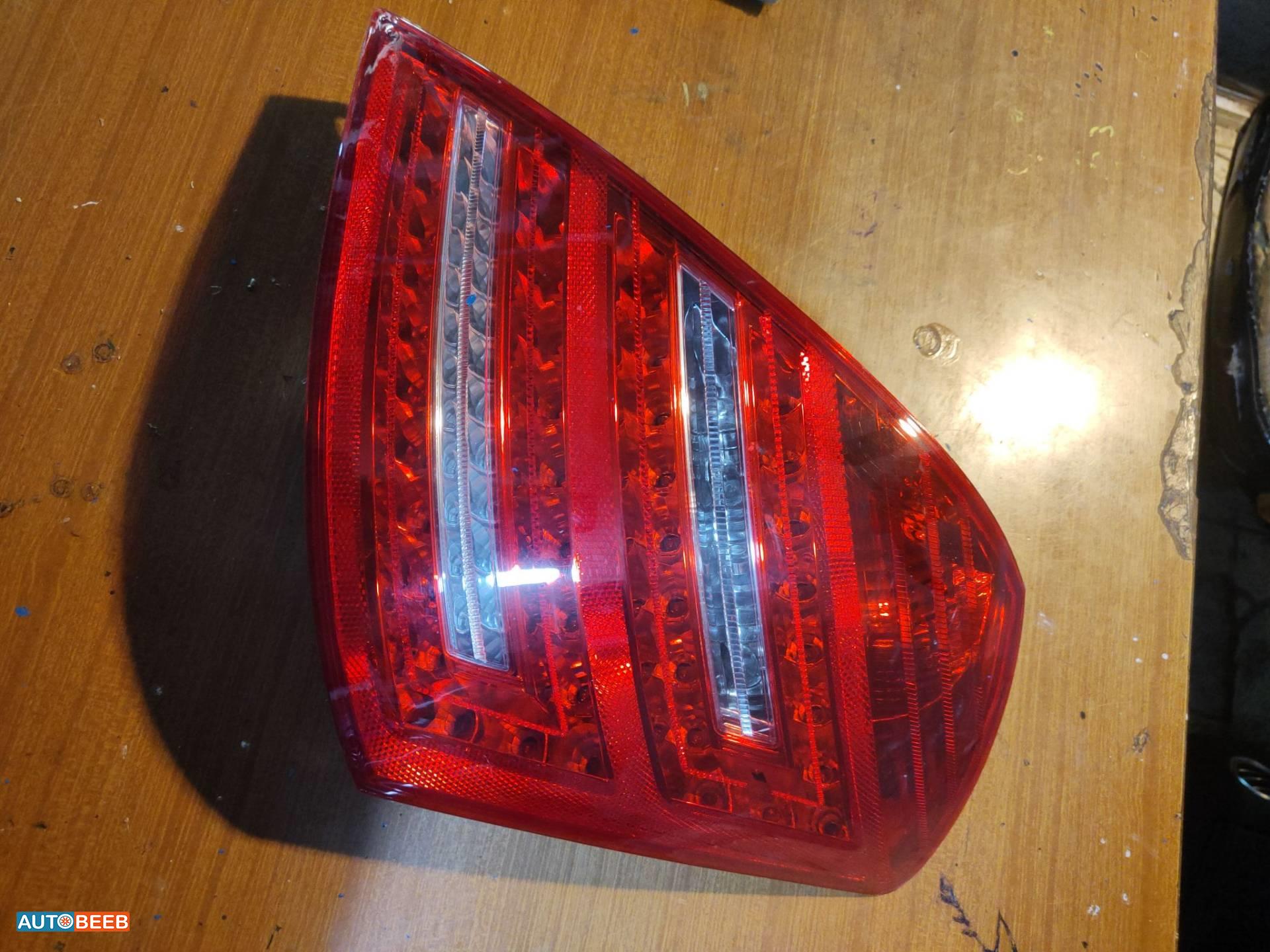 ضوء خلفي يمين شمال مرسيدس S350 2012 2013 2014