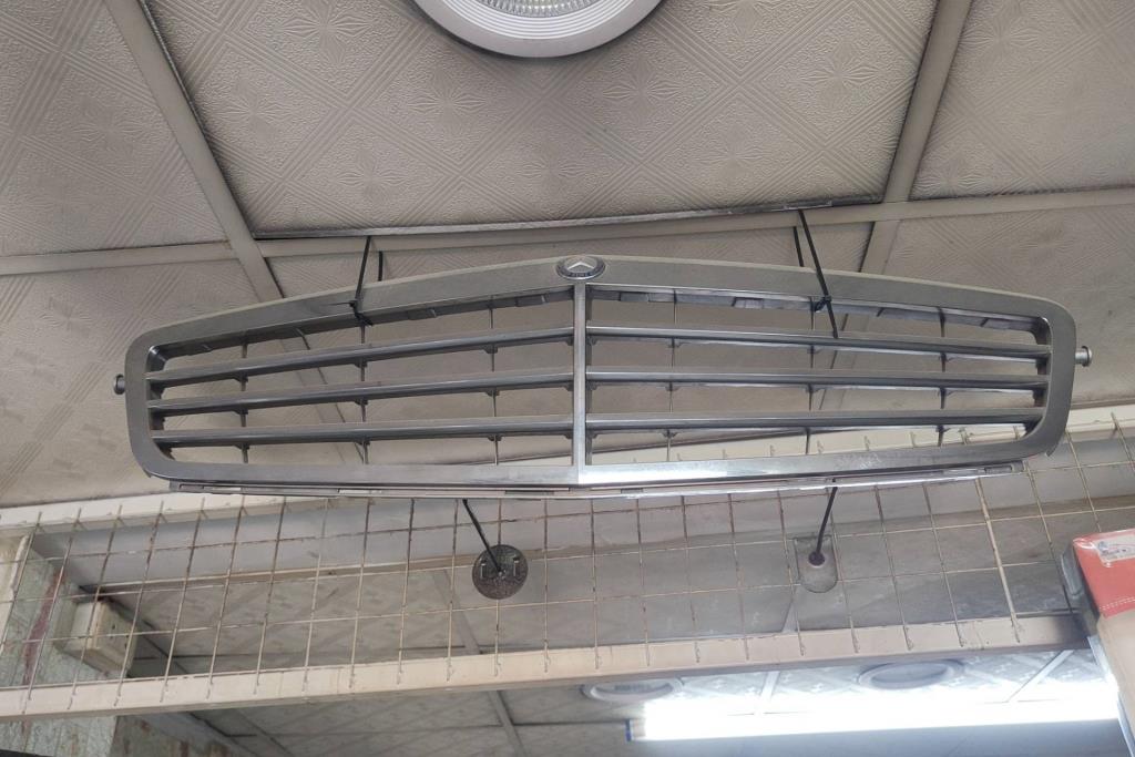 شل امامي مرسيدس c200