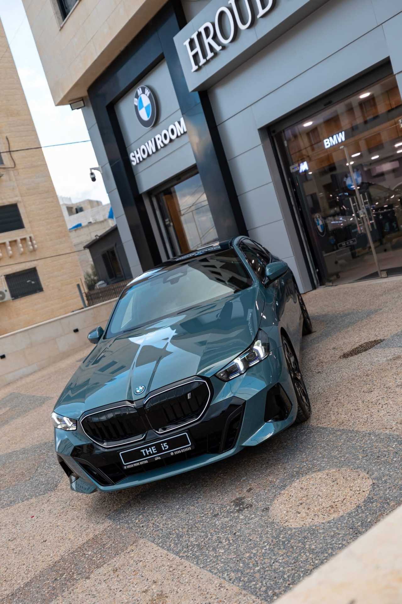 بي ام دبليو i5 2026