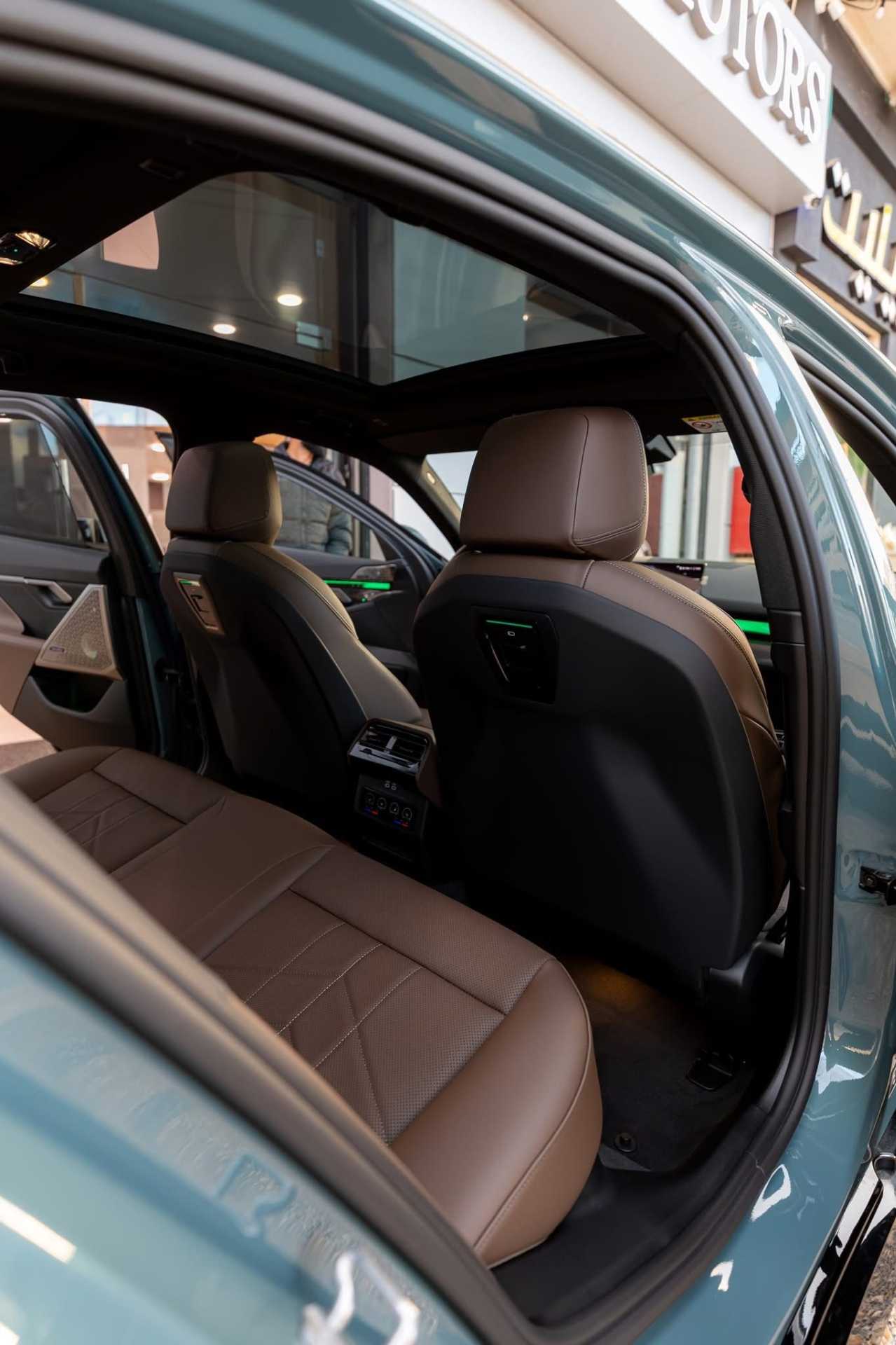 بي ام دبليو i5 2026