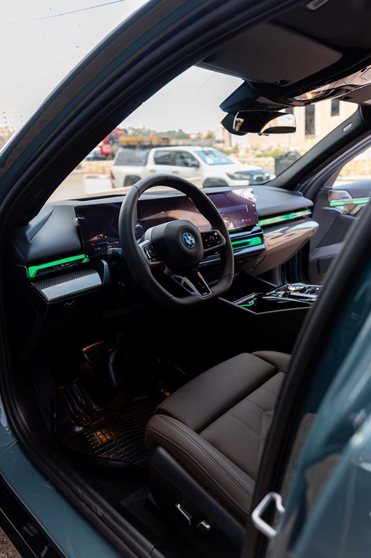 بي ام دبليو i5 2026