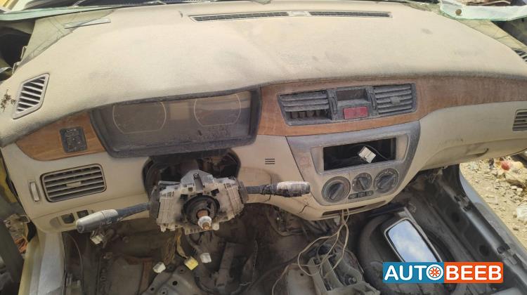 Cabin  Dashboard Mitsubishi Lancer
