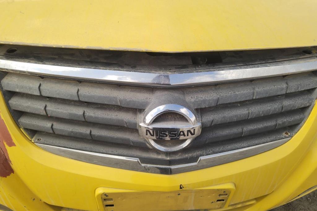 Body  Grilles Nissan Sunny