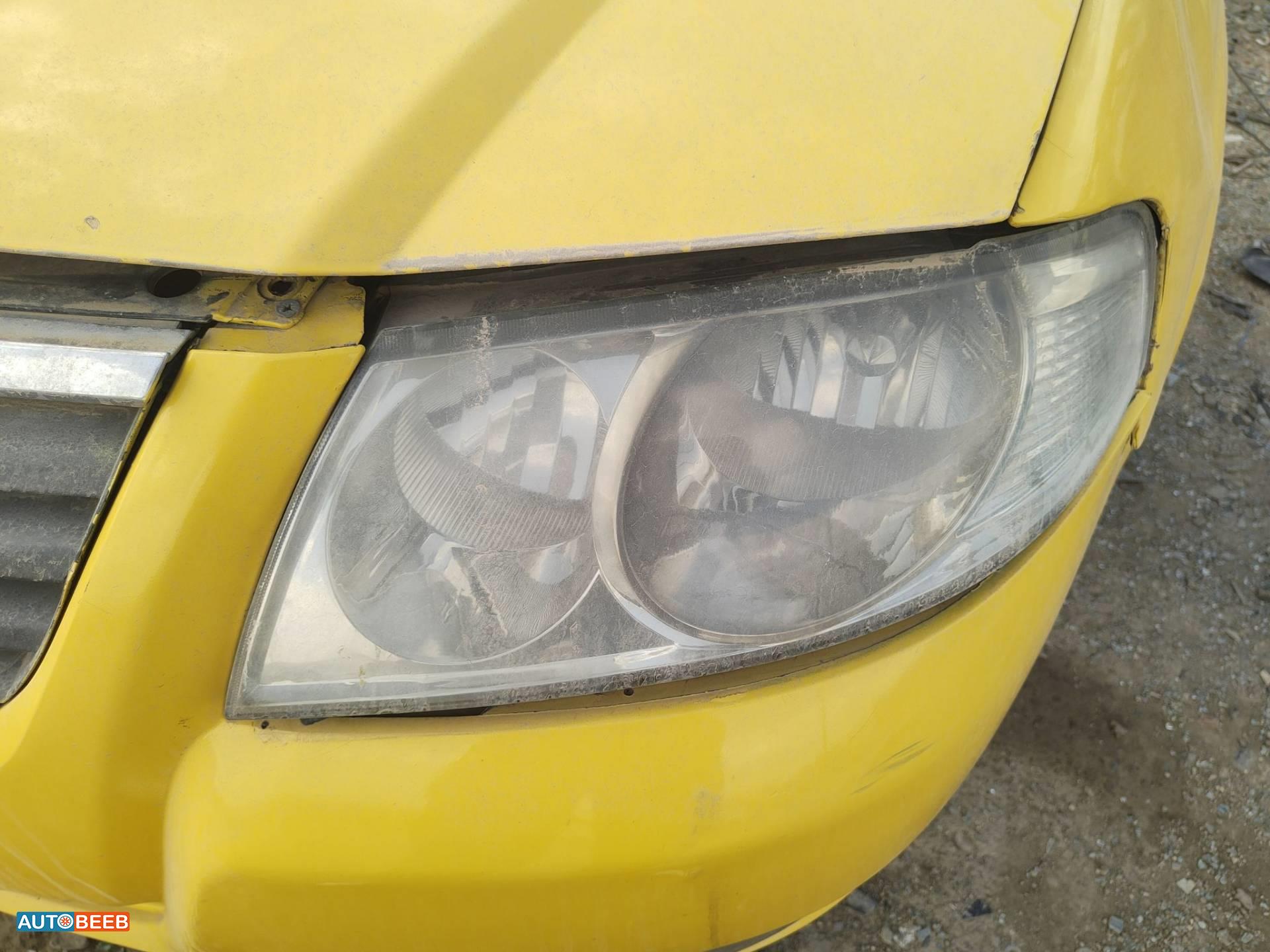 Lights Front light Nissan Sunny