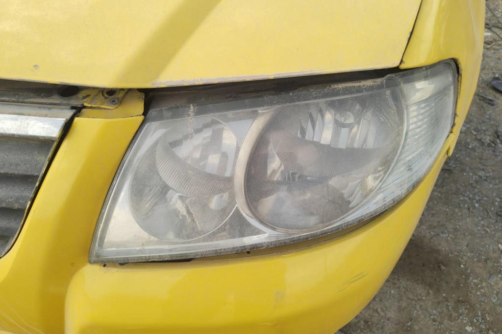 Lights Front light Nissan Sunny