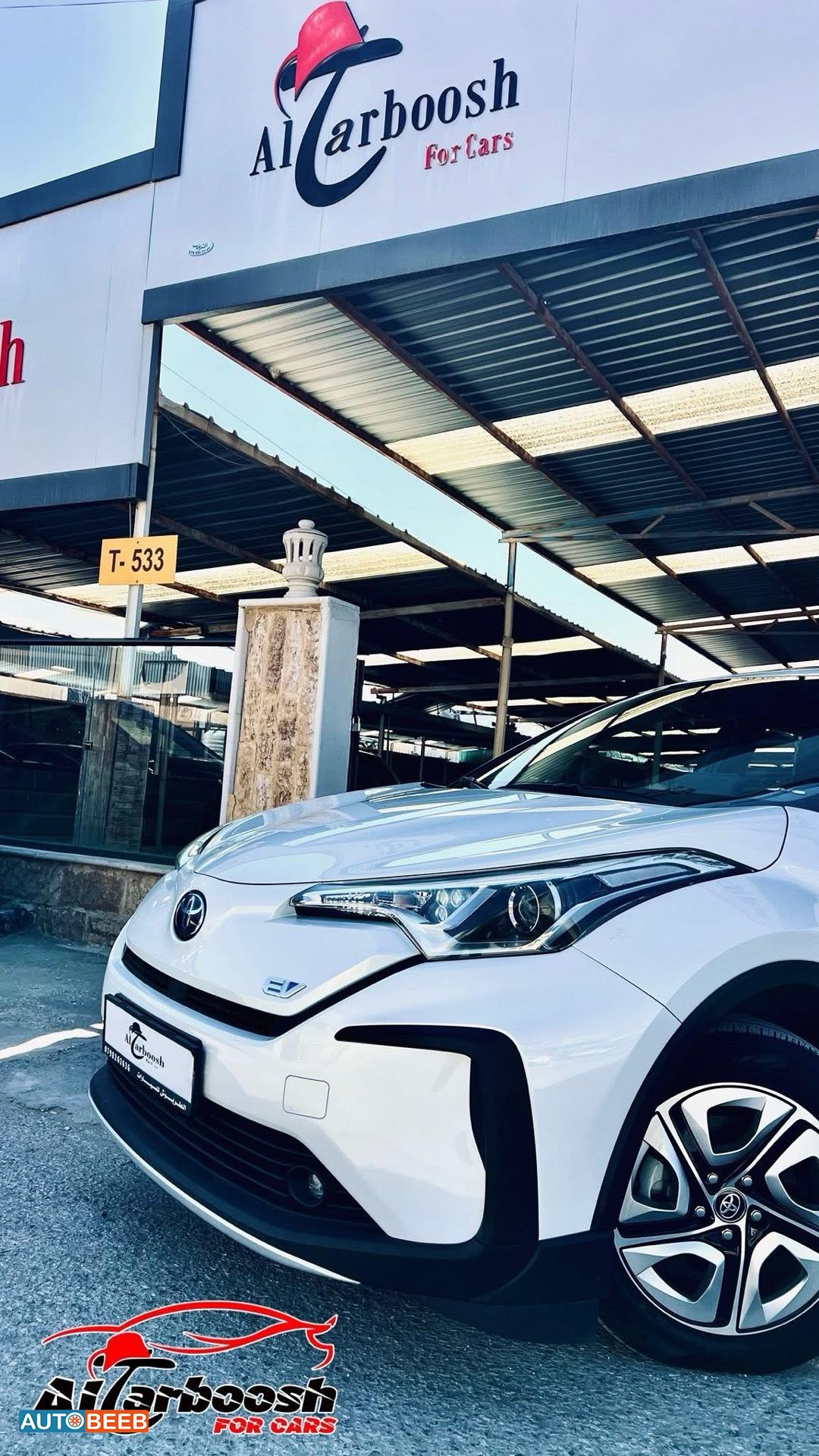 تويوتا CHR 2021