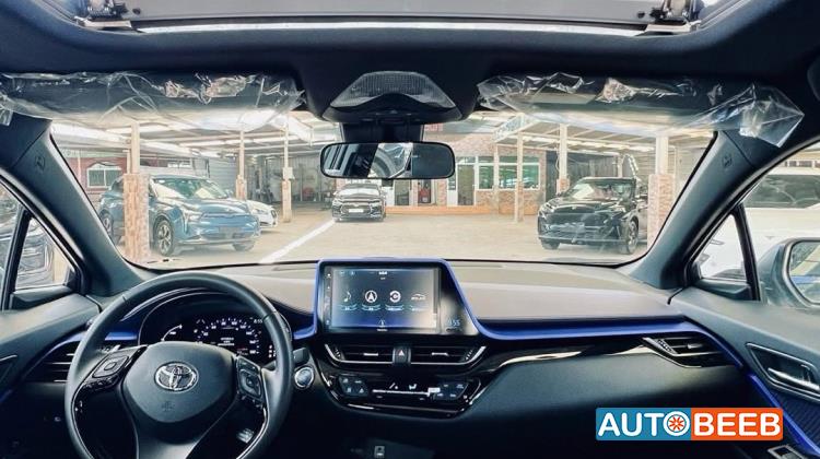 تويوتا CHR 2021