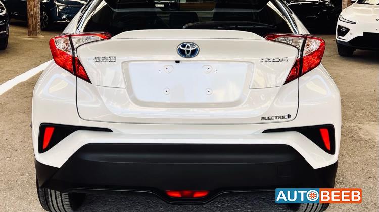 تويوتا CHR 2021