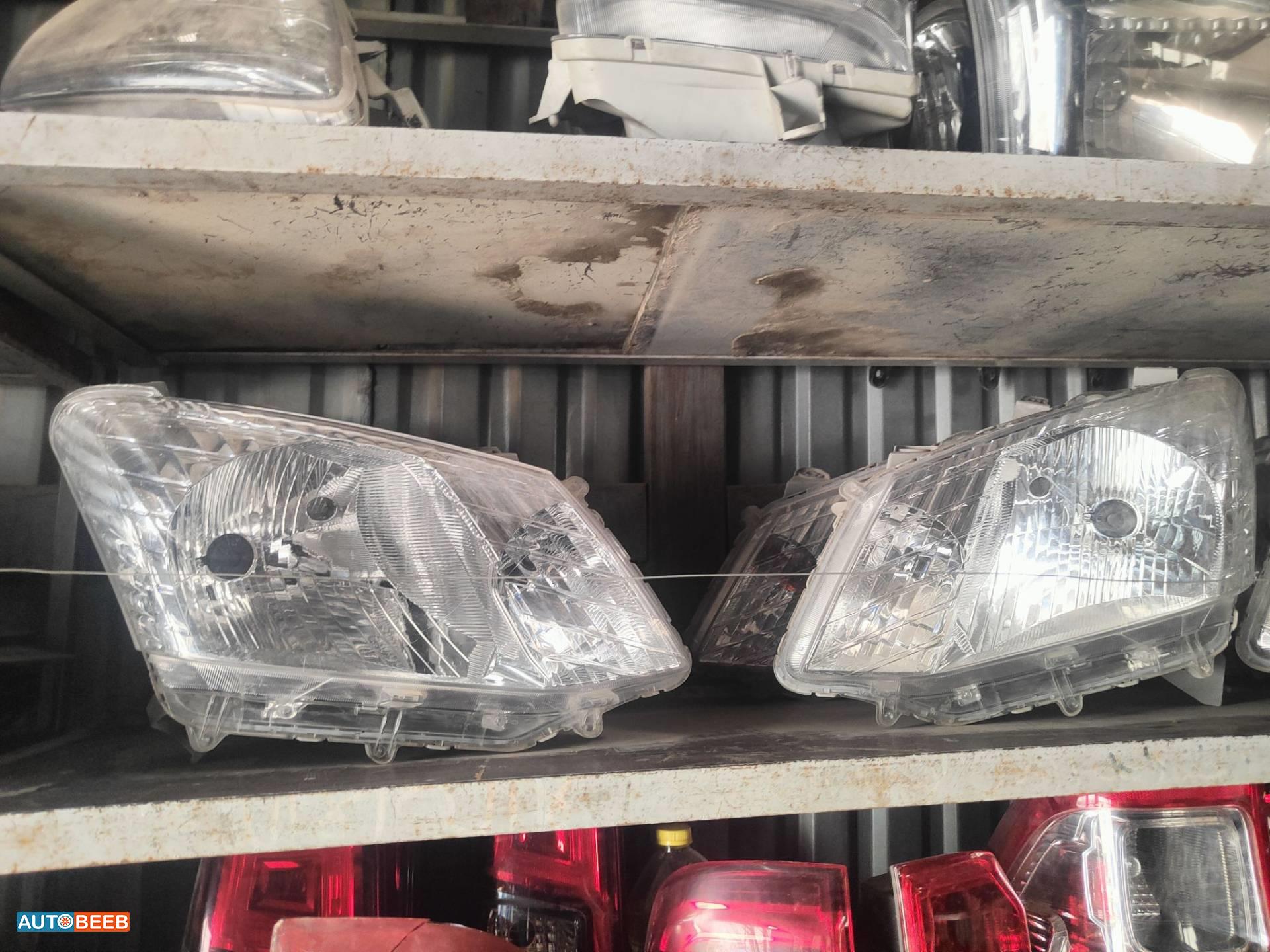 ضوء امامي يمين شمال ايسوزو دي ماكس 2014 2015