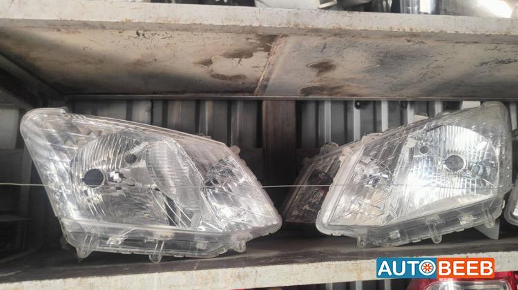 ضوء امامي يمين شمال ايسوزو دي ماكس 2014 2015