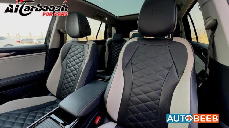 Volkswagen ID.6 2021