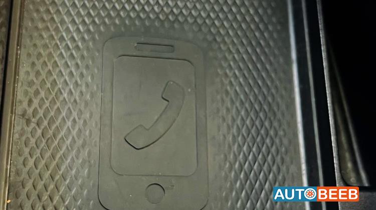 Volkswagen ID.6 2021