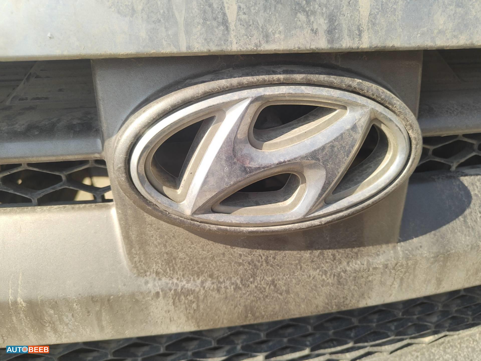 شعار طمبون امامي هيونداي اتش1 ستاركس 2004 2005