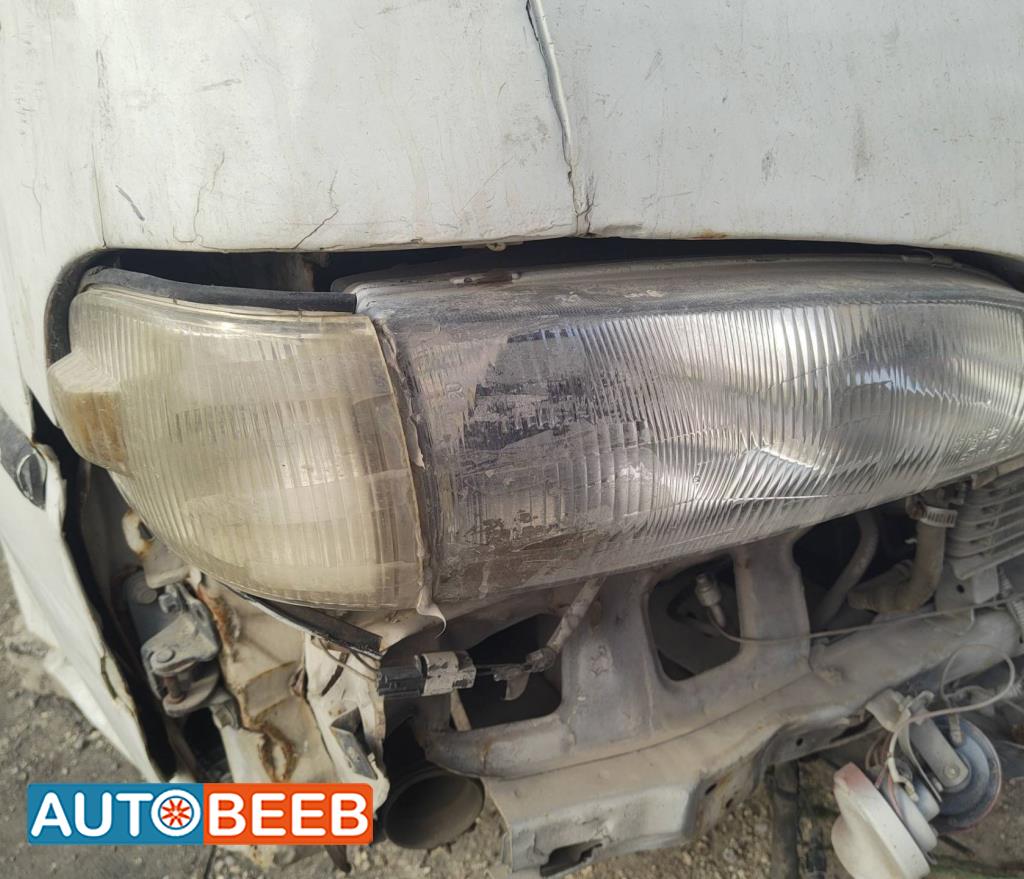 ضوء امامي يمين شمال هيونداي اتش 100 2001 2002