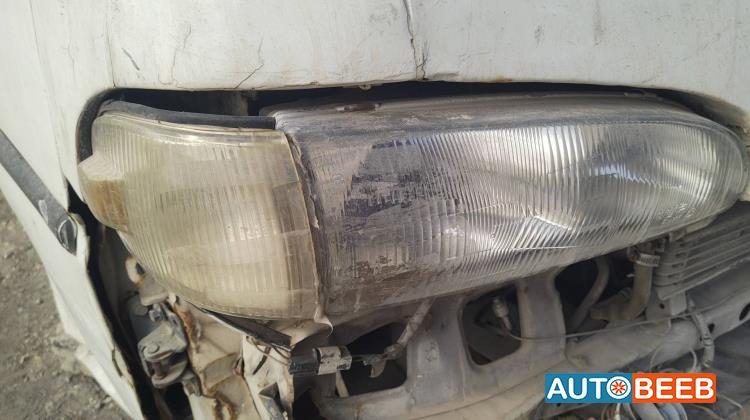 ضوء امامي يمين شمال هيونداي اتش 100 2001 2002