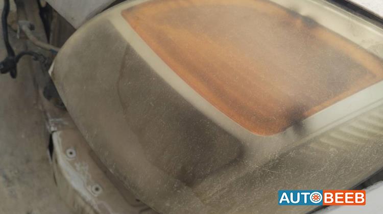 ضوء امامي يمين شمال هيونداي اتش1 ستاركس 2006 2007