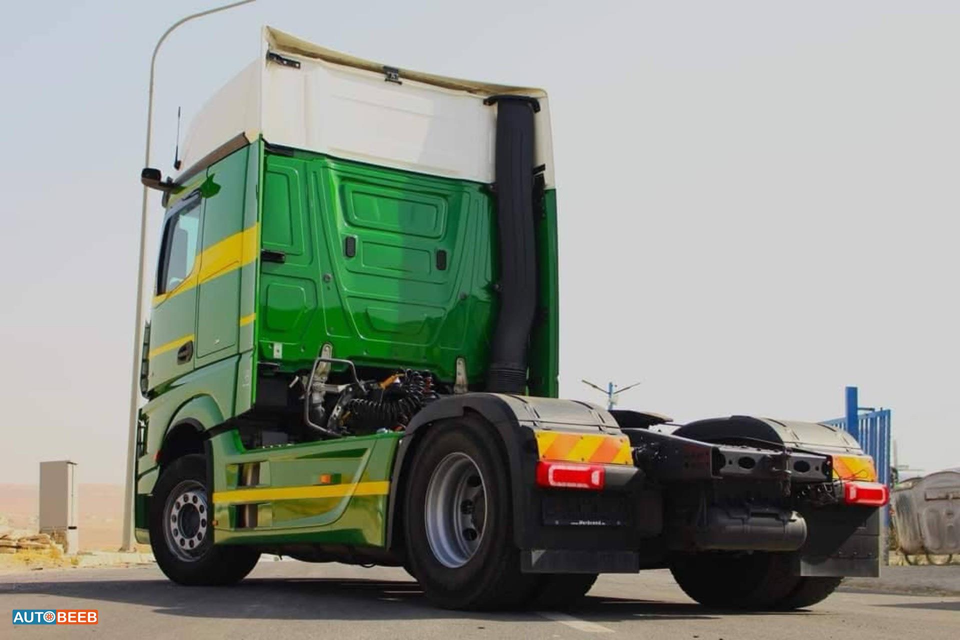 راس تريلا مرسيدس بنز 2020