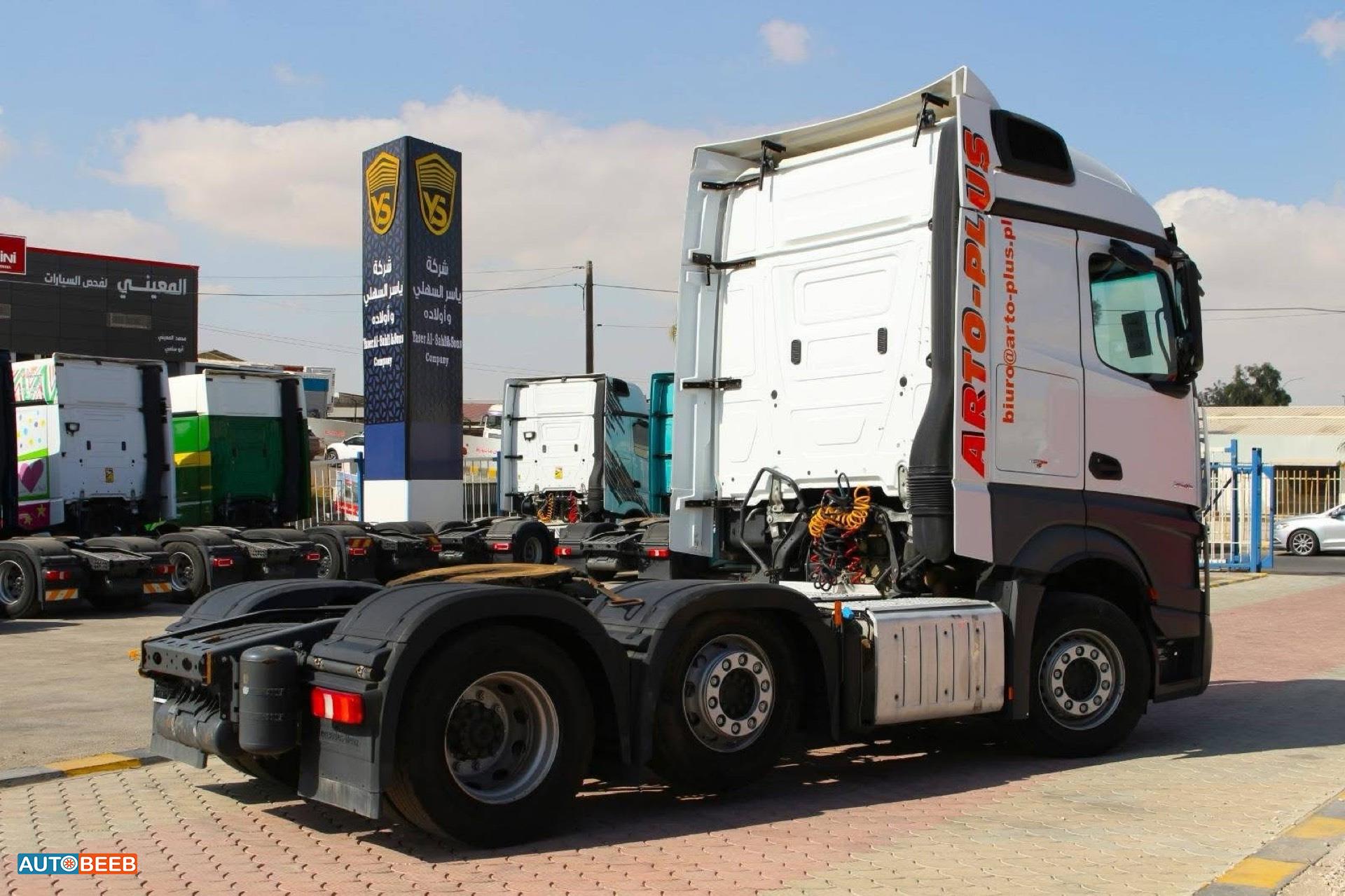 راس تريلا مرسيدس بنز 2018