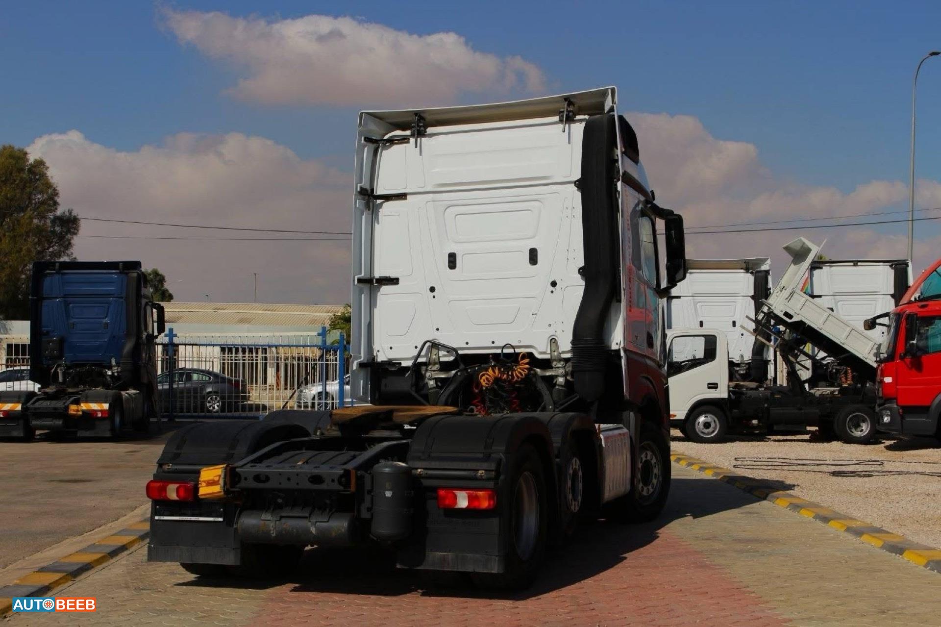 راس تريلا مرسيدس بنز 2018