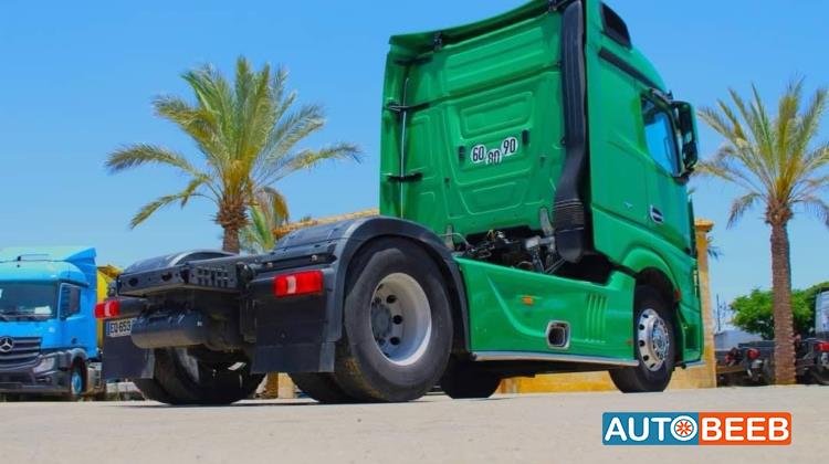 راس تريلا مرسيدس بنز 2018