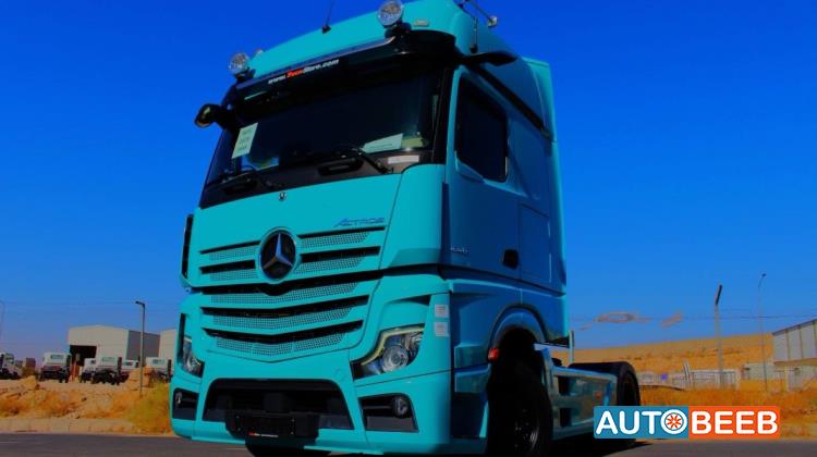 Tractor Unit Mercedes Benz 2020