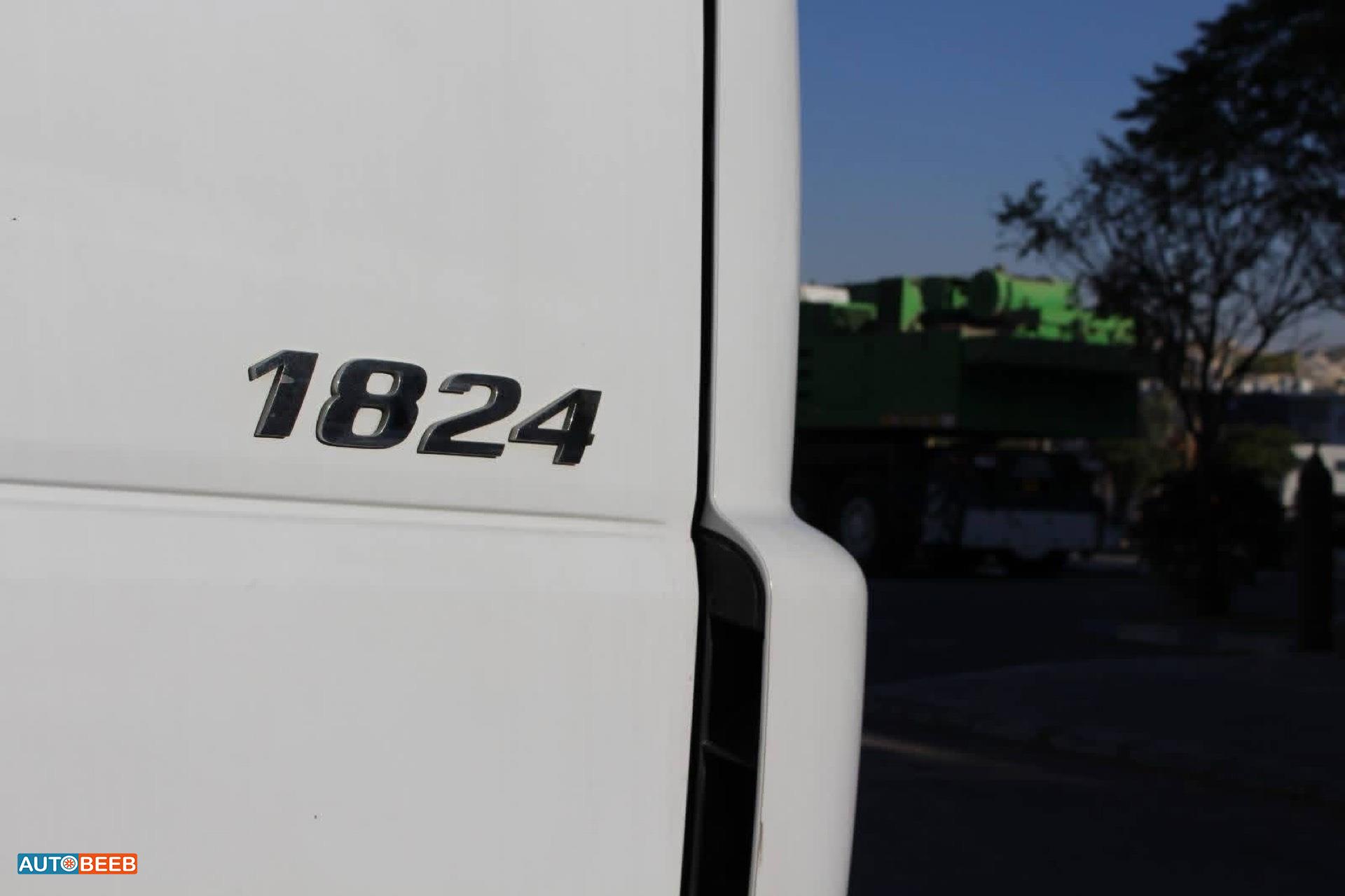 Tow Truck Mercedes Benz 2009