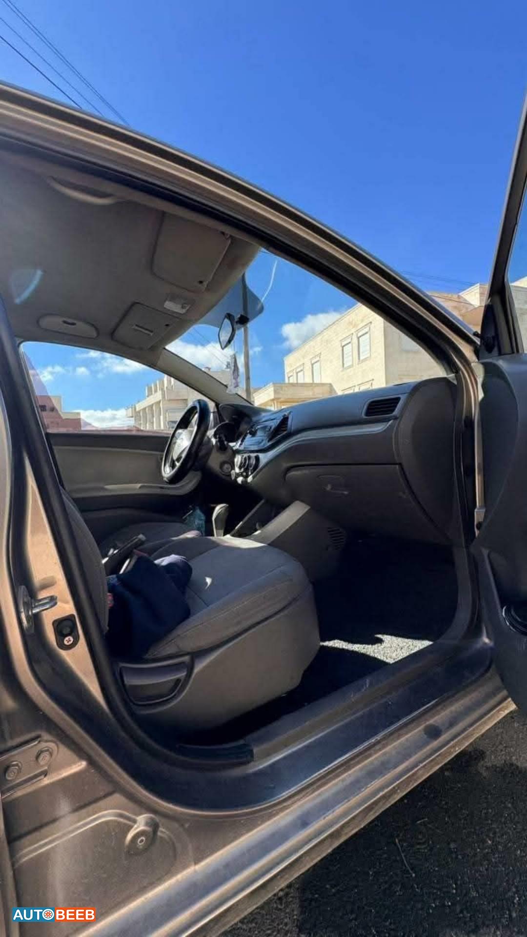 كيا بيكانتو 2012