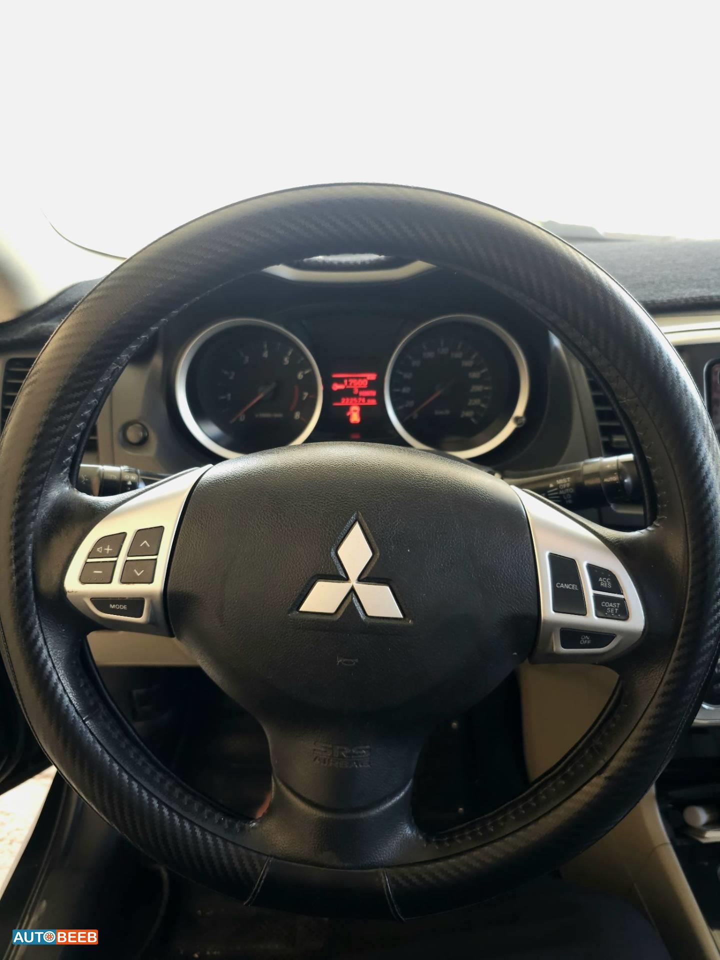 ميتسوبيشي لانسر 2014