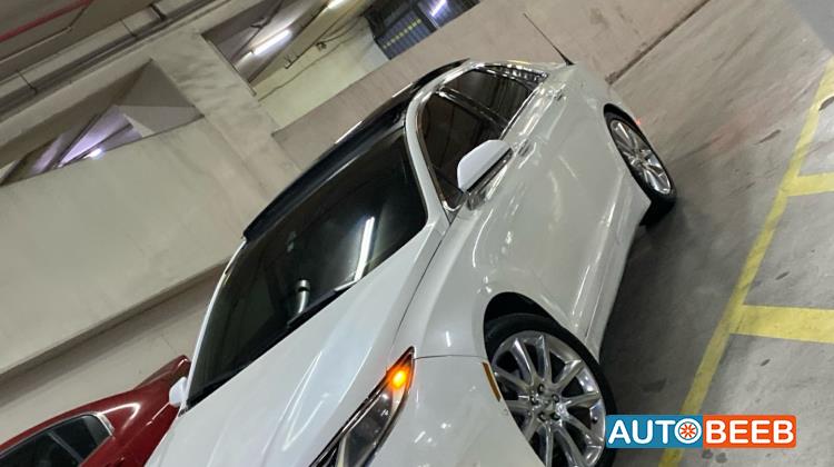 لنكولن ام كي زد 2013