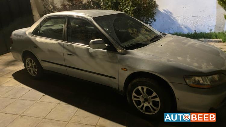 هوندا اكورد 1998