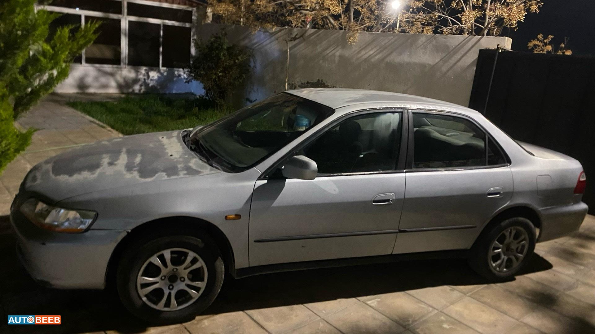 هوندا اكورد 1998