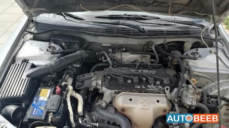 هوندا اكورد 1998