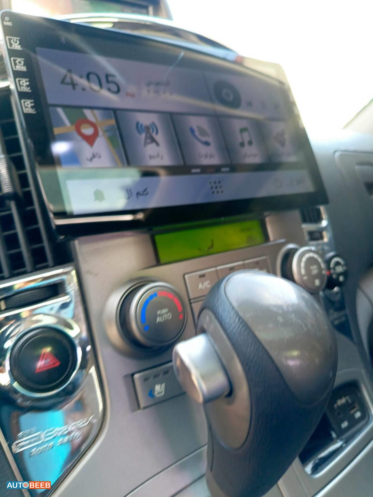 Minibus Hyundai 2013