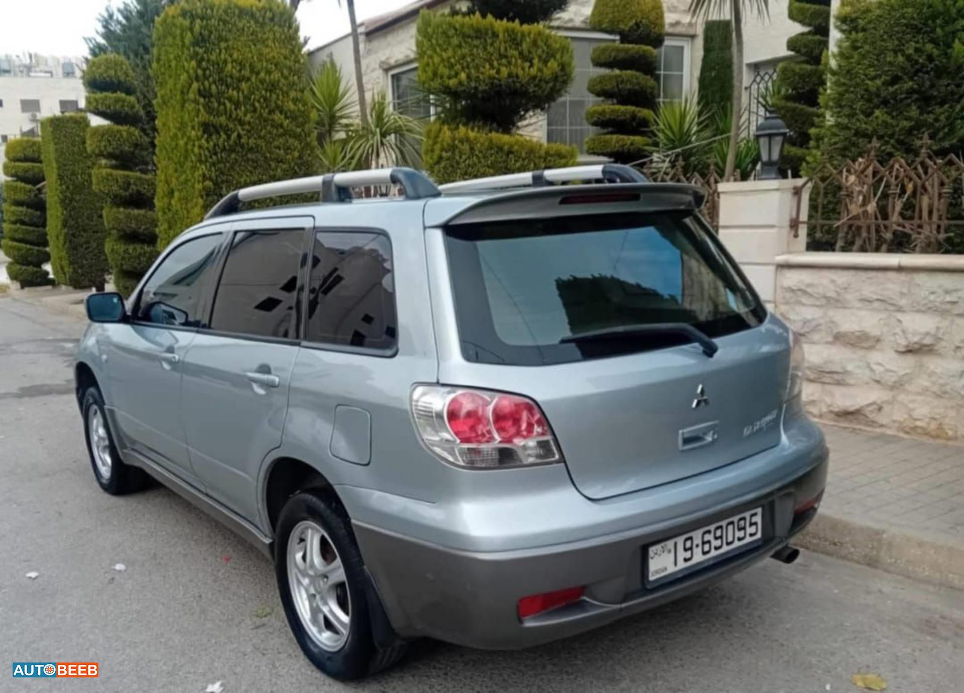 ميتسوبيشي اوتلاندر 2003