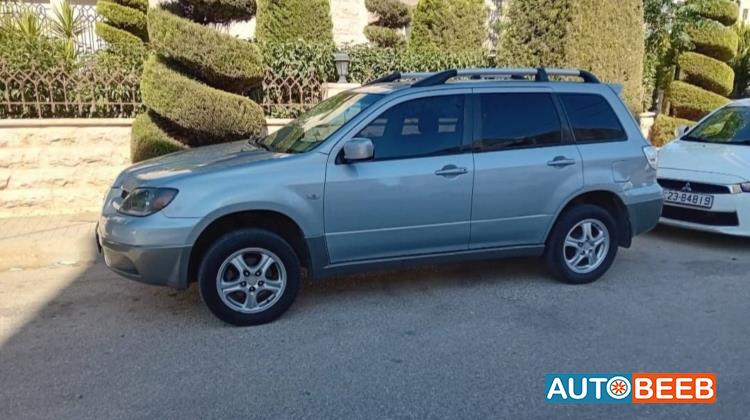 ميتسوبيشي اوتلاندر 2003