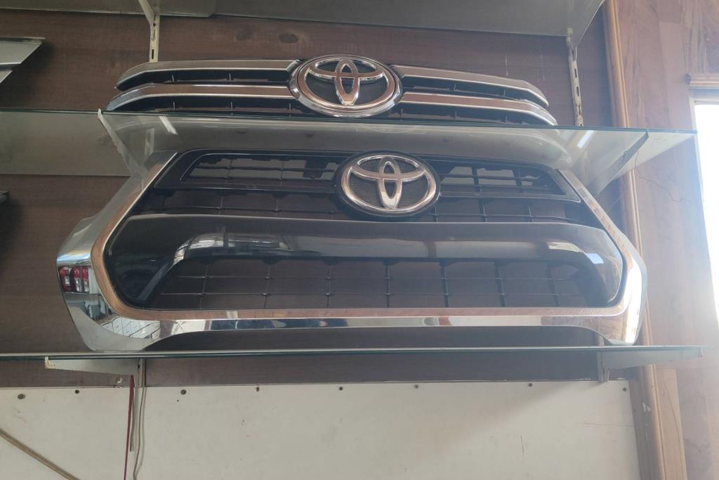 شل امامي تويوتا كامري 2021 2022 2023 2024 2025