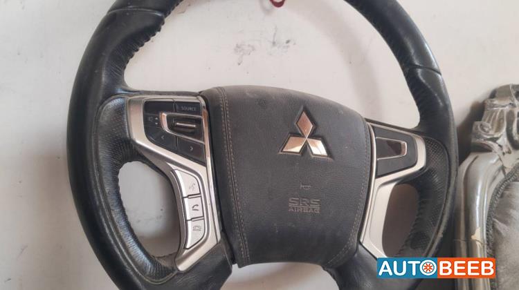 Cabin  Steering Wheel Mitsubishi L200