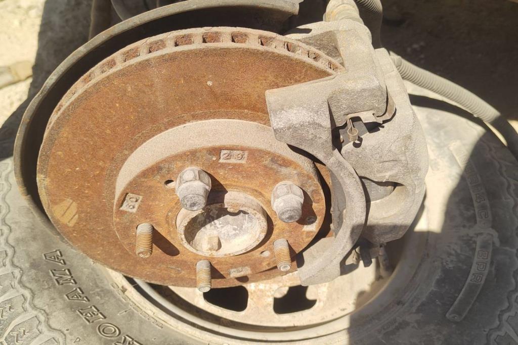  Mechanics  Mitsubishi L200