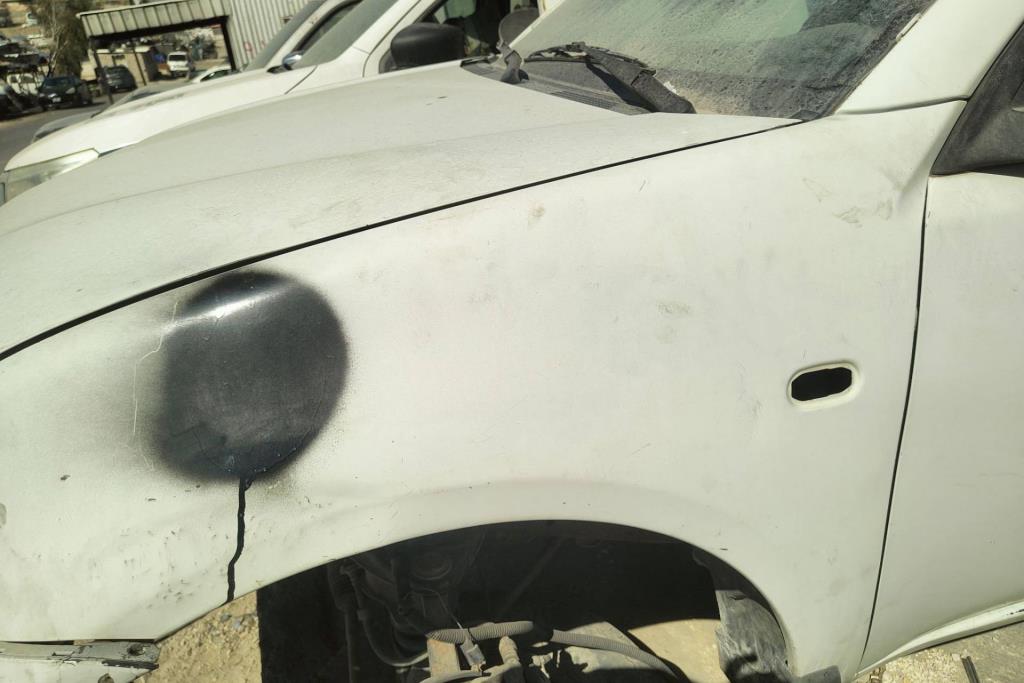 Body  Fenders  Mitsubishi L200