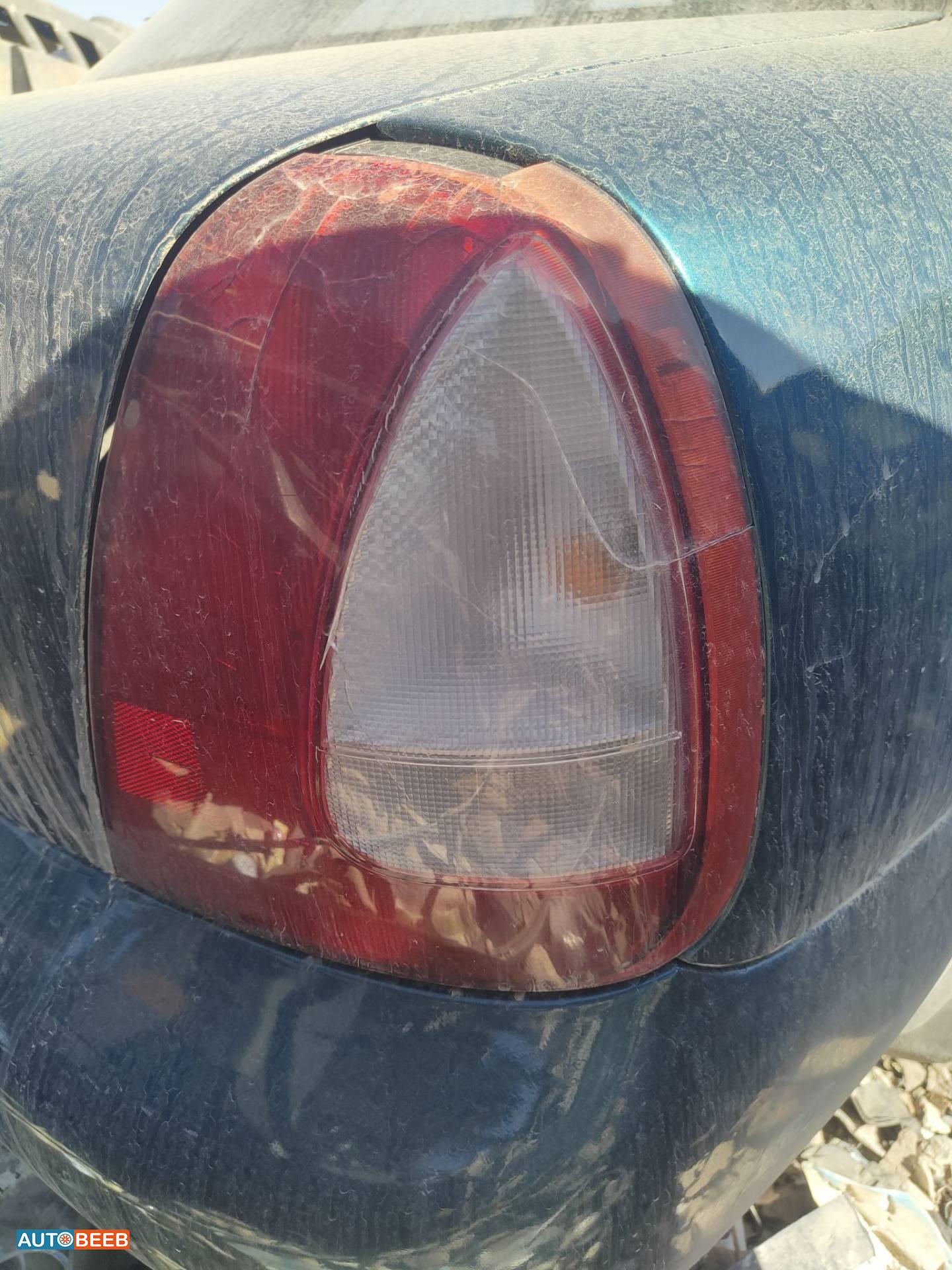 ضوء خلفي يمين شمال دايو نوبيرا 1997 1998 