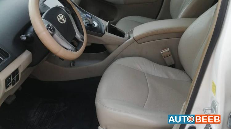 تويوتا بريوس 2010