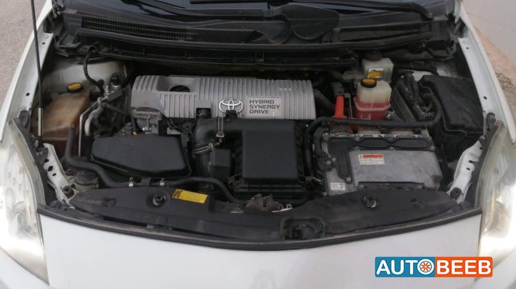 تويوتا بريوس 2010