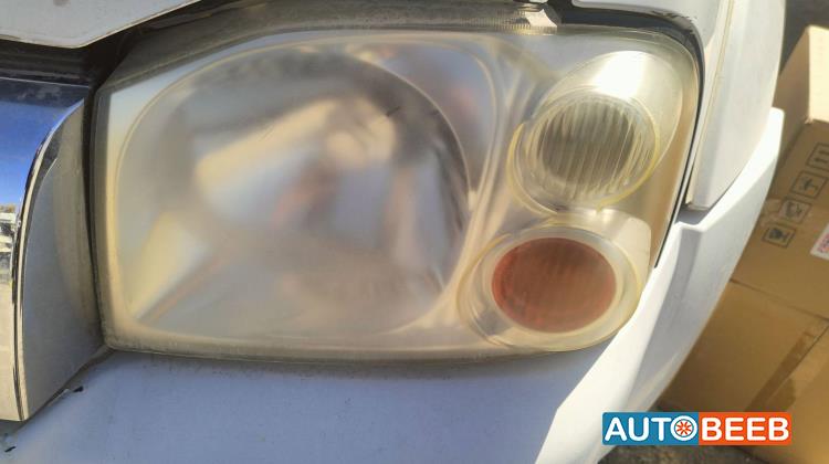 ضوء امامي يمين شمال نيسان نافارا 2009 2010