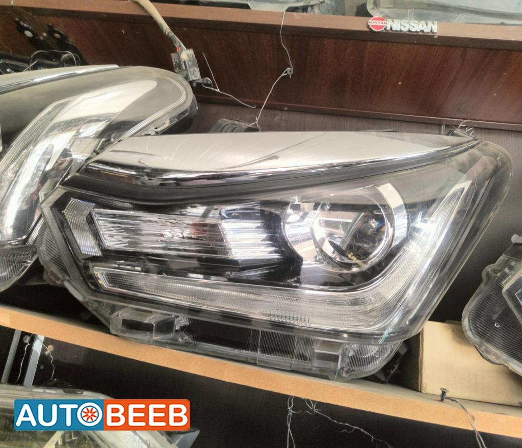 ضوء امامي يمين شمال تويوتا هايلوكس 2018 2019 خليجي