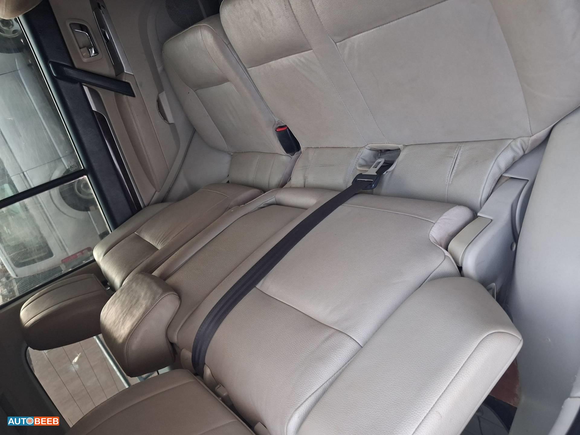 Mitsubishi Pajero 2015