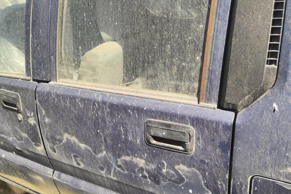 باب خلفي يمين شمال ميتسوبيشي l200 1996 1997