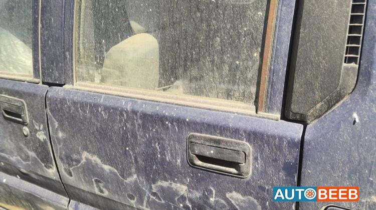 باب خلفي يمين شمال ميتسوبيشي l200 1996 1997