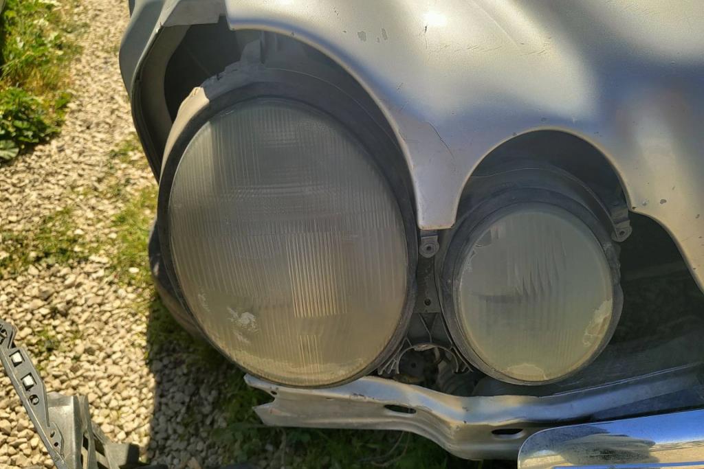 Lights Front light Mercedes Benz E200