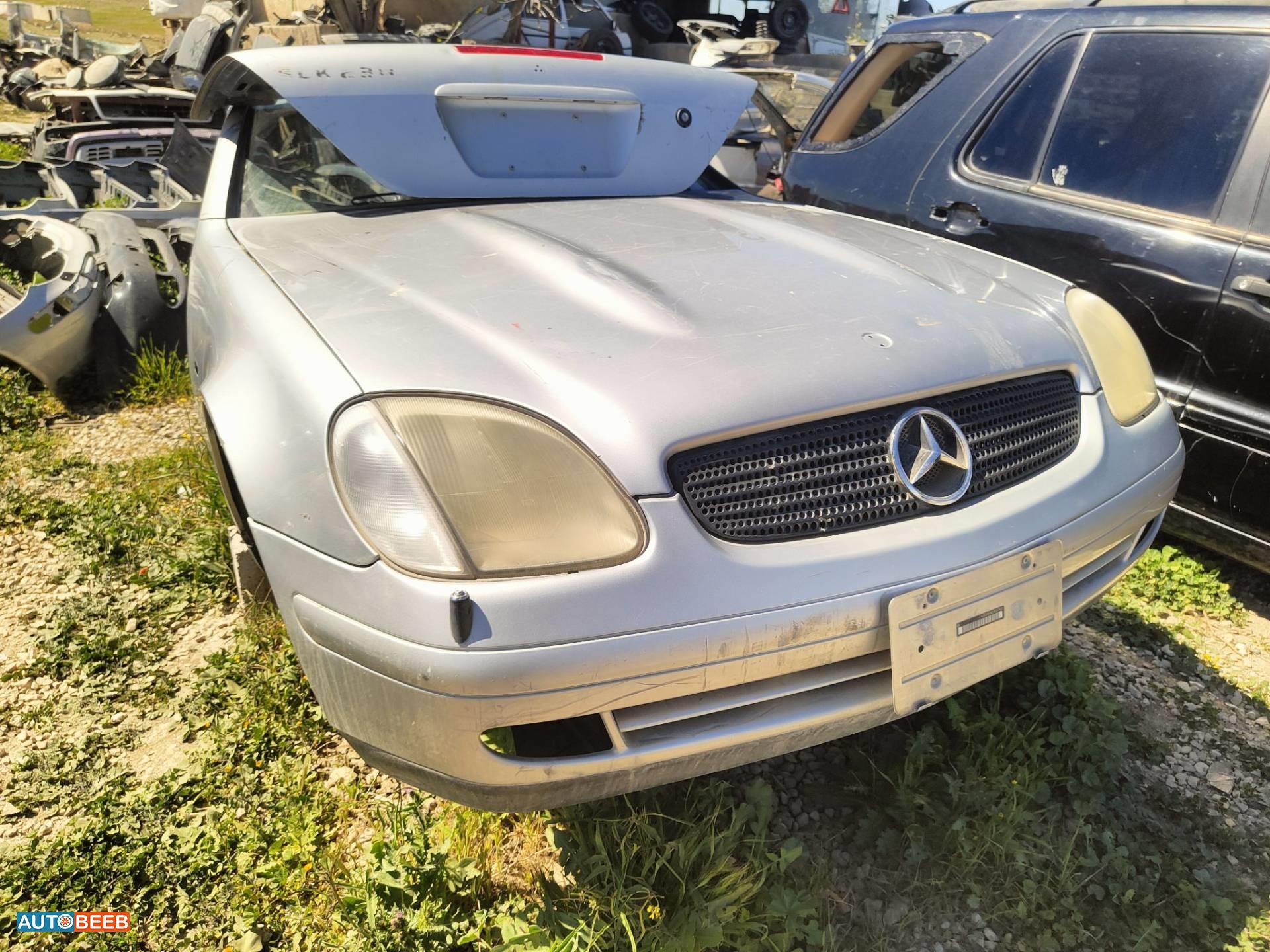 Body  Front clip Mercedes Benz SLK200